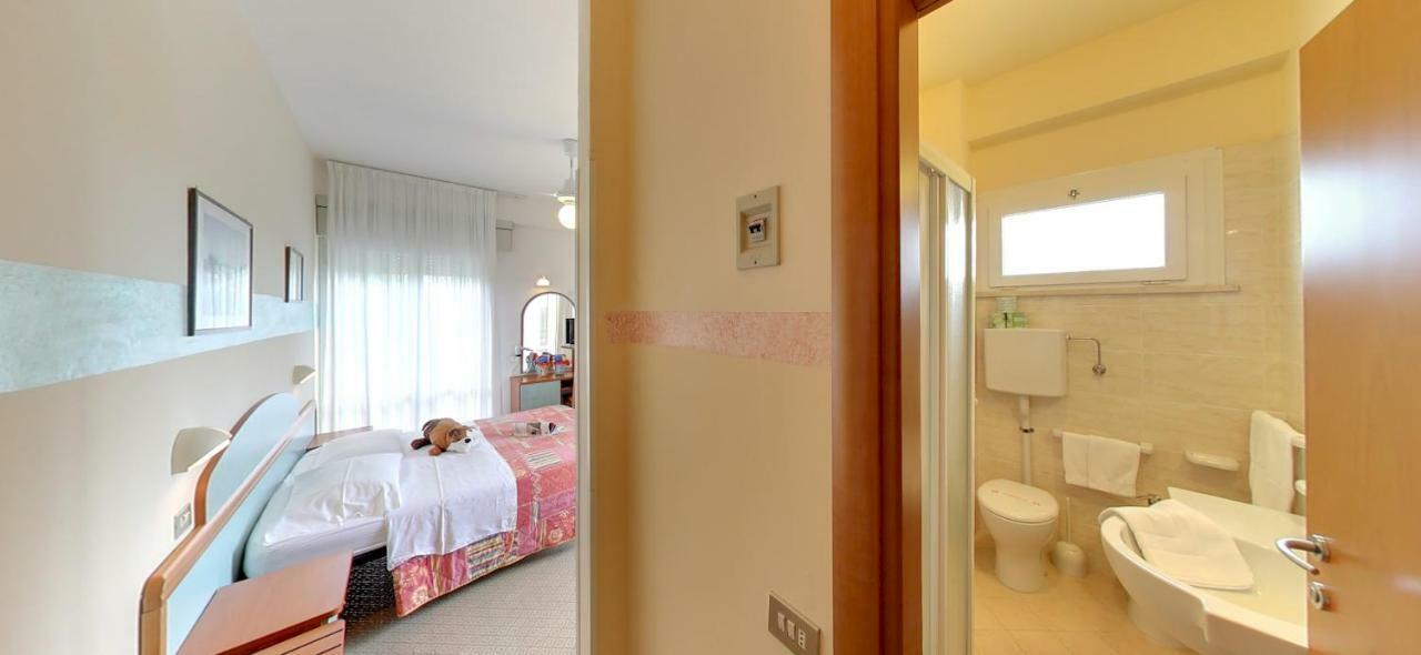 Hotel Milord Cesenatico Exterior photo